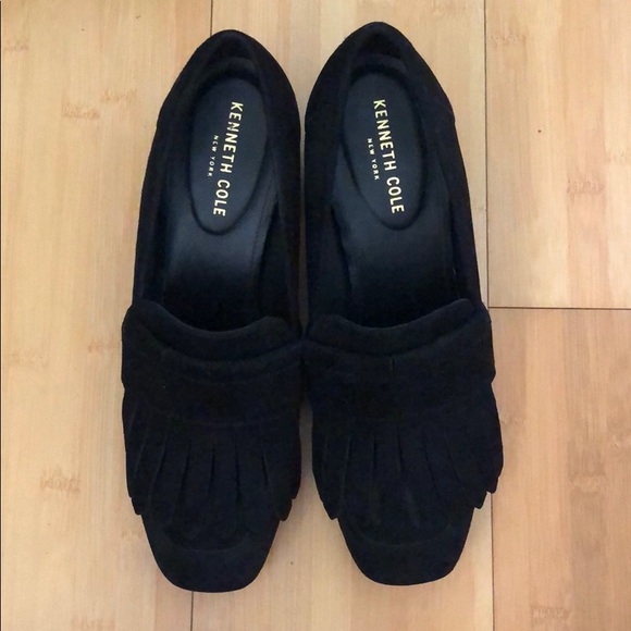 KENNETH COLE - black suede pumps - Picture 2 of 6